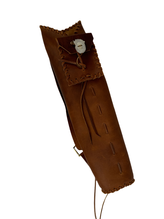 #118 Button Buck Shoulder Quiver