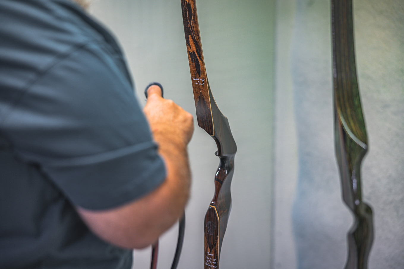 CATALOG Black Widow Bows